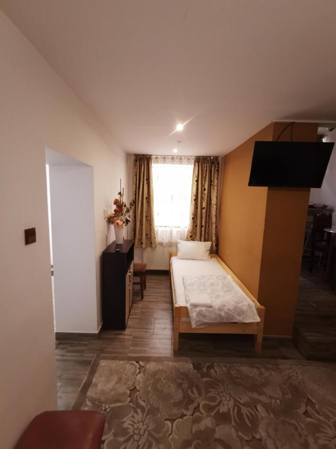 Vila Elly Piatra Neamţ Esterno foto